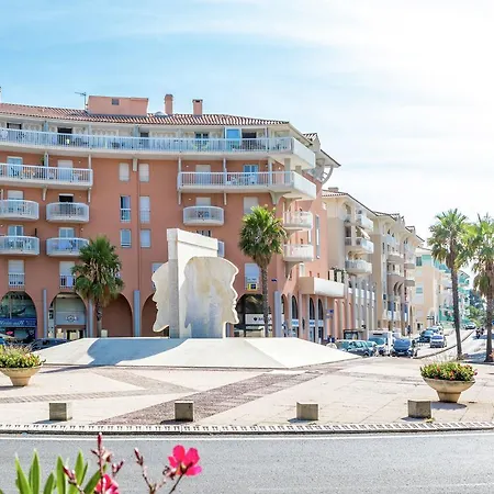 Port D Attache Apartman *