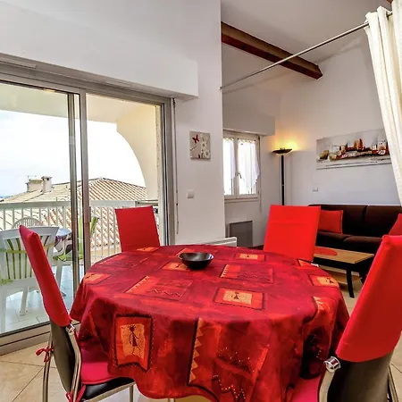Port D Attache Apartman *
