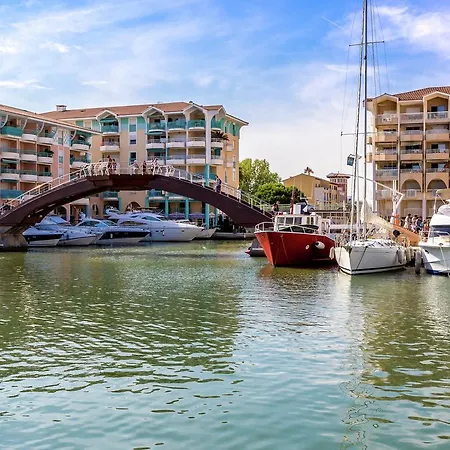 Port D Attache * Fréjus